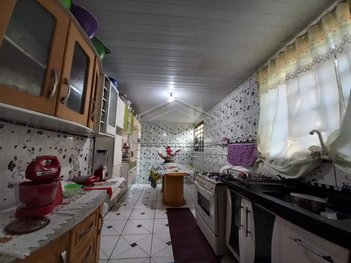 house em Avenida Gerônimo Bigarelli, Vila Professor Simões - Agudos - SP