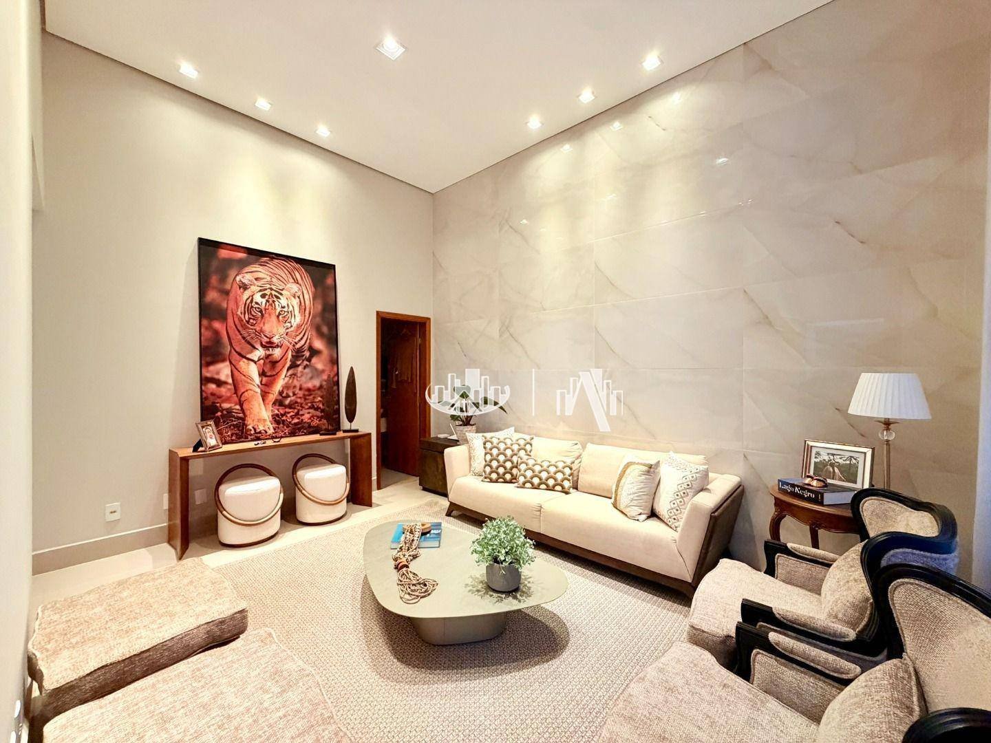 Casa com 3 Quartos à venda, 151 m² - Condomínio Golden Hill - Londrina