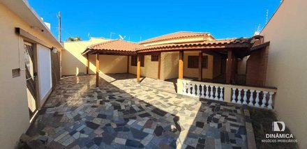 house em Rua Cônego Cipriano de Souza Oliveira, Vila São Luiz - Limeira - SP