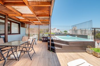 apartment em Rua Silveiro, Menino Deus - Porto Alegre - RS