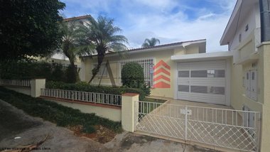 house em Rua Professor Egas Moniz, Jardim Londrina - São Paulo - SP