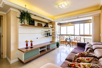 apartment em Eduardo Guimarães, Três Figueiras - Porto Alegre - RS