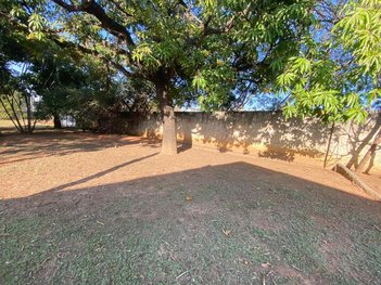 commercial_building em João Leme dos Santos, Chácaras Residenciais Santa Maria - Votorantim - SP