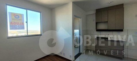 apartment em Avenida Vereador Carlito Cordeiro, Laranjeiras - Uberlândia - MG