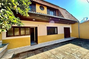 house em Rua Demétrio Elias Djazi, Aviação - São José dos Pinhais - PR