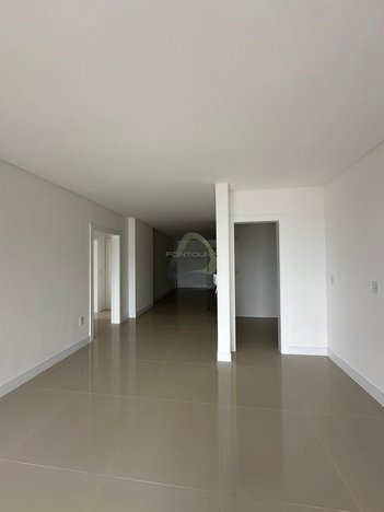 apartment em Rua 212, Meia Praia - Itapema - SC