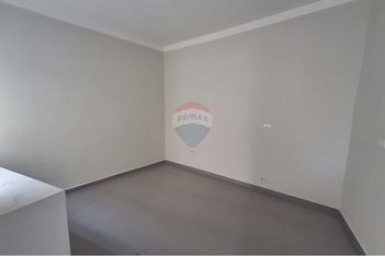 apartment em Avenida Nicolau Zarvos, Jardim Aeroporto - Lins - SP