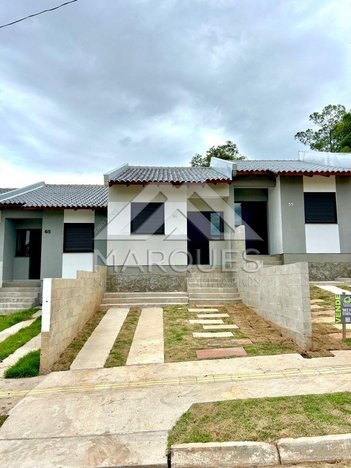 house em Rua Clementino Cambruzzi, Nossa Chácara - Gravataí - RS