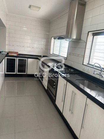 house em Avenida Estados Unidos, Jardim Siesta - Jacareí - SP