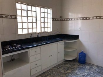 house em Rua Doutor Barbosa, Vila Guimarães - Pirassununga - SP