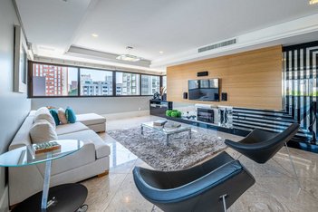 apartment em Rua Eudoro Berlink, Auxiliadora - Porto Alegre - RS