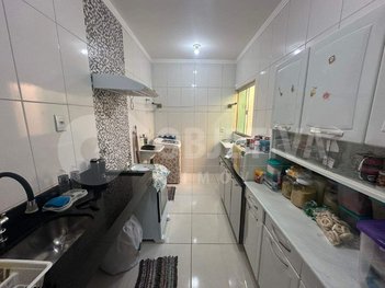 apartment em Rua Marcely Manoel Barcellos, Jardim Ipanema - Uberlândia - MG