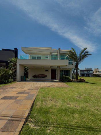 house em Rua Rio Jacuí, Centro - Xangri-Lá - RS