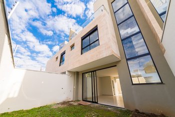 house em Rua Doutor Joaquim Ignácio Silveira da Motta, Guabirotuba - Curitiba - PR