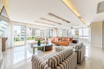 apartment em Rua Honório Silveira Dias, Higienópolis - Porto Alegre - RS