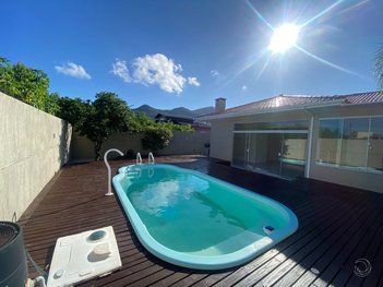 house em Das Ardósias, Pântano do Sul - Florianópolis - SC