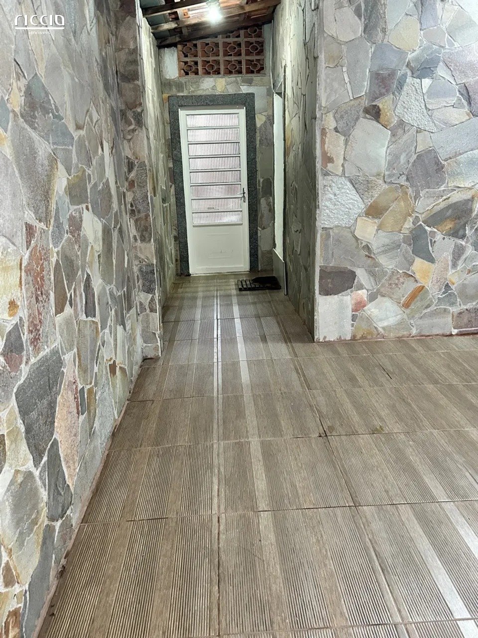 866530874374783