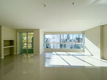 apartment em 2500, Centro - Balneário Camboriú - SC