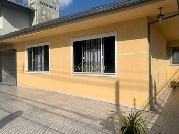 house em Rua Doutor Álvaro Teixeira Pinto, Santa Cândida - Curitiba - PR
