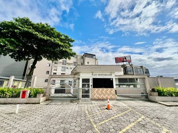 apartment em Professora Sofia Quint de Souza, Capoeiras - Florianópolis - SC