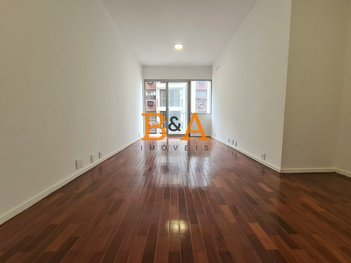 apartment em Rua Pompeu Loureiro, Copacabana - Rio de Janeiro - RJ