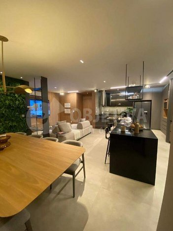 apartment em Avenida José Zacharias Junqueira, Saraiva - Uberlândia - MG