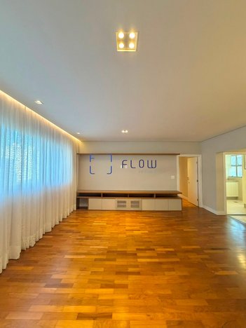 apartment em Avenida Rebouças, Pinheiros - São Paulo - SP