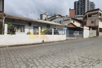 house em Rua Carl Wahle, Água Verde - Blumenau - SC