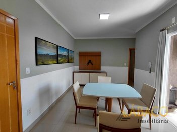 apartment em Rua Capitão Adão Pereira da Silva Cabral, Centro - São Carlos - SP