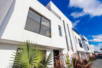 house em Rua Praxedes Silva Avelleda, Santa Felicidade - Curitiba - PR