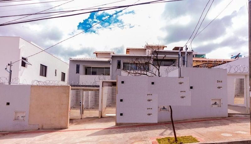 Casa com 3 quartos — Rio Branco, Belo Horizonte
