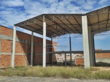 industrial em Avenida Itavuvu, Jardim Santa Claudia - Sorocaba - SP