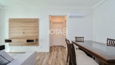 apartment em Rua Brasílio Itiberê, Água Verde - Curitiba - PR