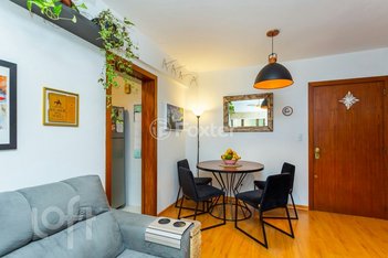 apartment em Avenida Teixeira Mendes, Chácara das Pedras - Porto Alegre - RS