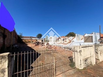 land_lot em Rua Capitão José Paes de Almeida, Centro - Botucatu - SP