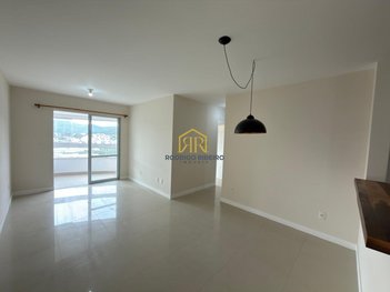 apartment em Rua Pedro Vieira Vidal, Pantanal - Florianópolis - SC