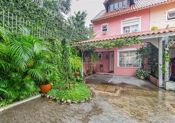 house em Rua Doutor Barcelos, Tristeza - Porto Alegre - RS