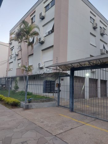 apartment em Rua Gaston Englert, Vila Ipiranga - Porto Alegre - RS