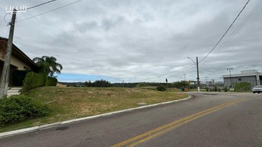 land_lot em Estrada Doutor Bezerra de Menezes, Jardim Torrão de Ouro - São José dos Campos - SP