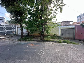 house em Rua Barão de Jacuí, Planalto - Belo Horizonte - MG