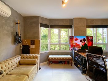 apartment em Rua General Auto, Centro Histórico - Porto Alegre - RS