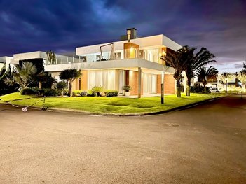 house em Avenida Paraguassu, Centro - Xangri-Lá - RS