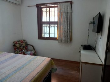 house em Rua Doutor Henrique Castrioto, Castelanea - Petrópolis - RJ