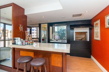 apartment em Rua Antônio Parreiras, Boa Vista - Porto Alegre - RS
