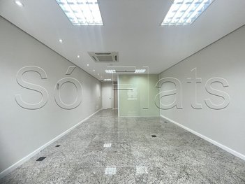 commercial_building em Alameda Araguaia, Alphaville Industrial - Barueri - SP