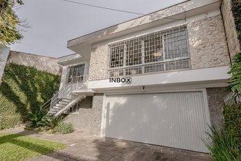 house em Rua Professor Fernando Carneiro, Três Figueiras - Porto Alegre - RS