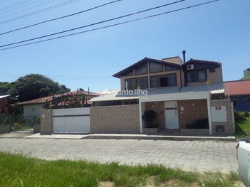 house em Rua Professor Emanoel Paulo Peluso, Campeche - Florianópolis - SC