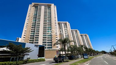 apartment em Rua Professor Pedro Viriato Parigot de Souza, Campo Comprido - Curitiba - PR