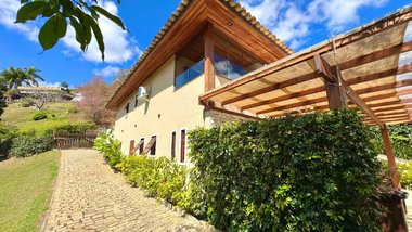 house em Rodovia BR-040, Araras - Petrópolis - RJ