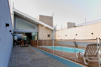 agricultural em Rua Maria da Silva Pereira, Jardim Barcelona - Maringá - PR